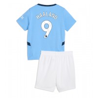Camisa de Futebol Manchester City Erling Haaland #9 Equipamento Principal Infantil 2024-25 Manga Curta (+ Calças curtas)